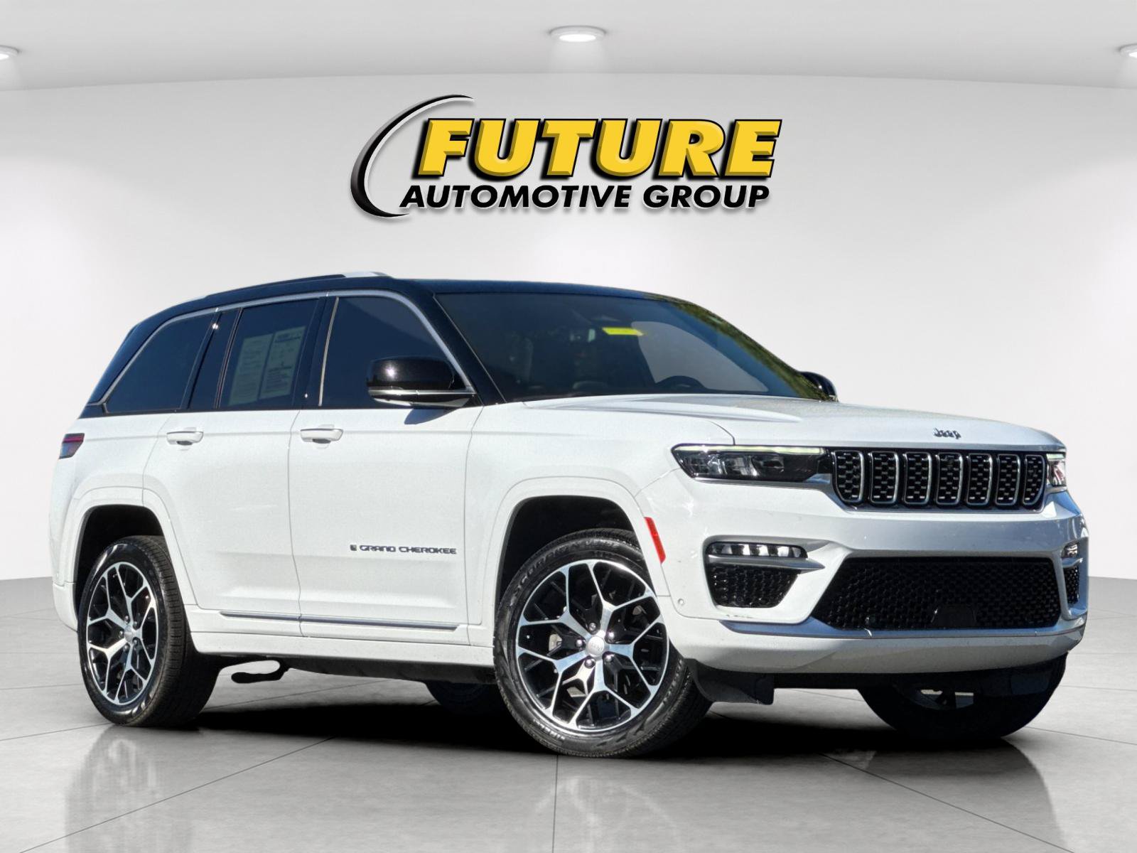 Used 2023 Jeep Grand Cherokee 4xe Summit SUV