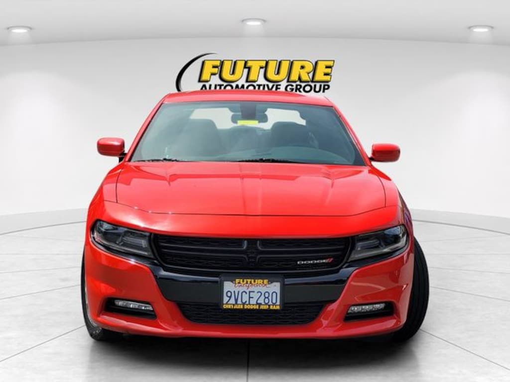 Used 2016 Dodge Charger SXT Sedan