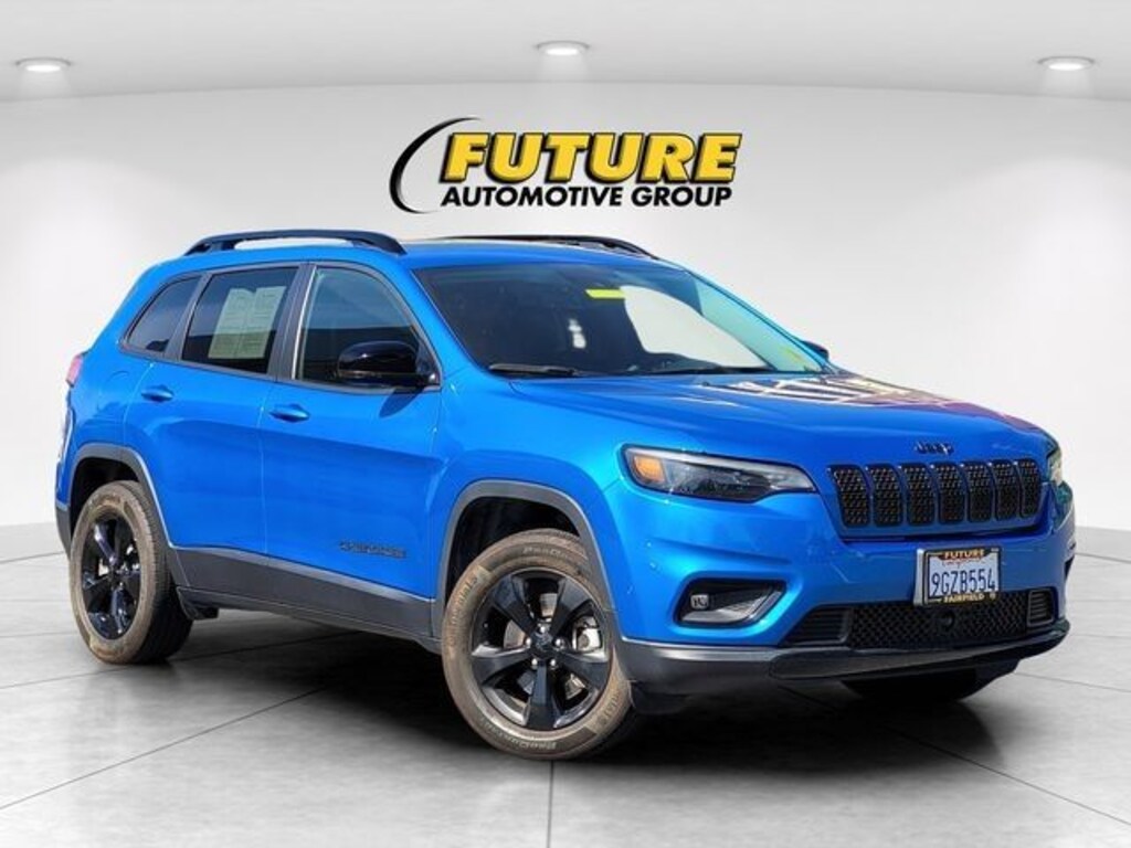 Used 2023 Jeep Cherokee Altitude Lux SUV