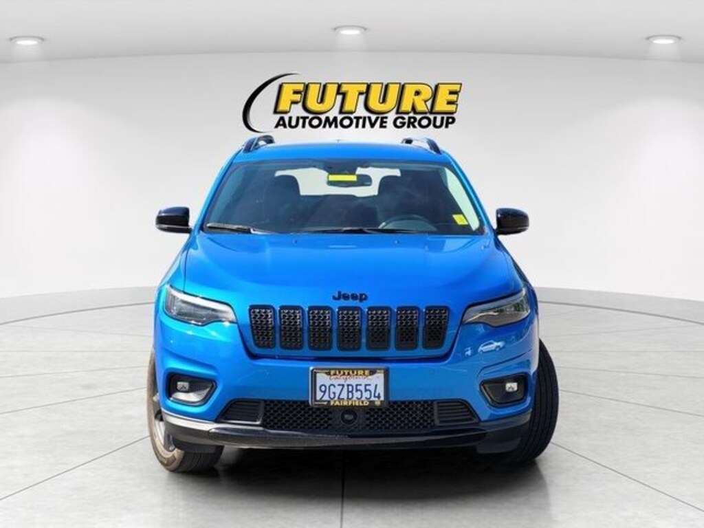 Used 2023 Jeep Cherokee Altitude Lux SUV