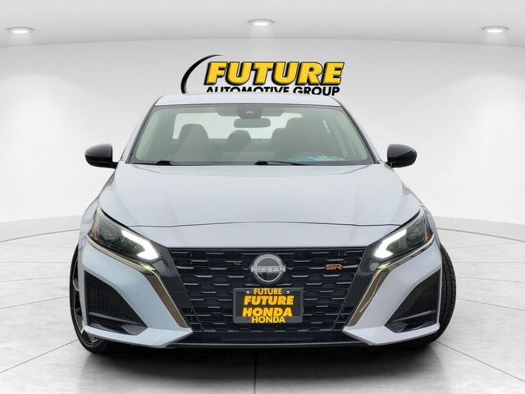 Used 2024 Nissan Altima 2.5 SR Sedan