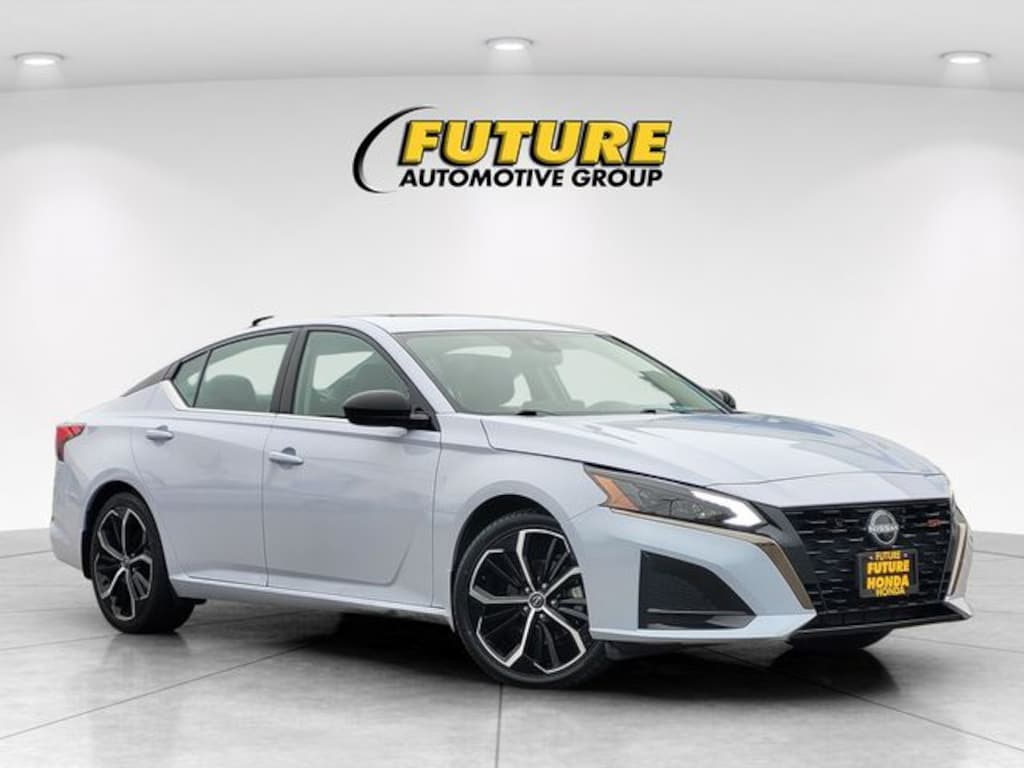 Used 2024 Nissan Altima 2.5 SR Sedan