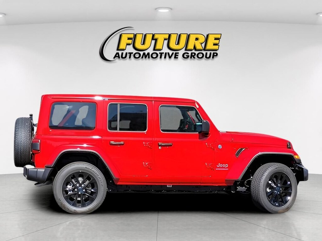 Used 2025 Jeep Wrangler 4xe Sahara SUV