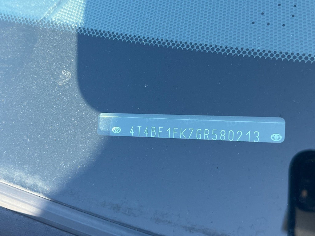 Used 2016 Toyota Camry LE Sedan