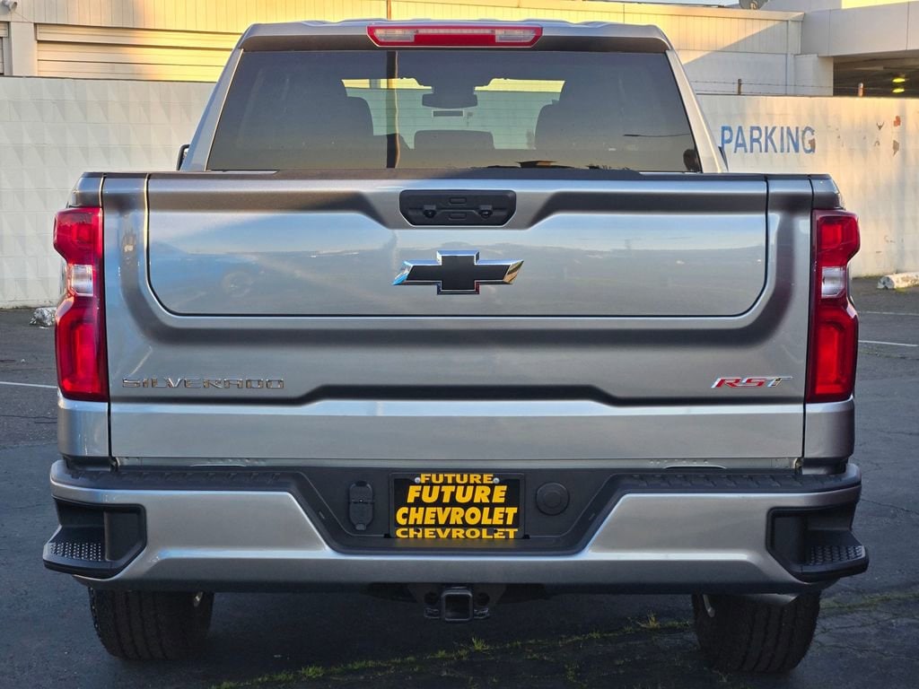 2026 Chevrolet Silverado 1500 RST photo 3