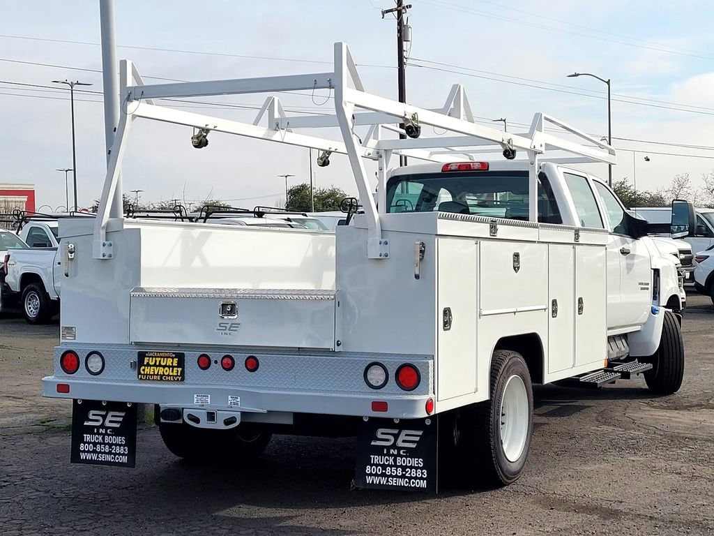 2023 Chevrolet Silverado 5500 HD Work Truck photo 4