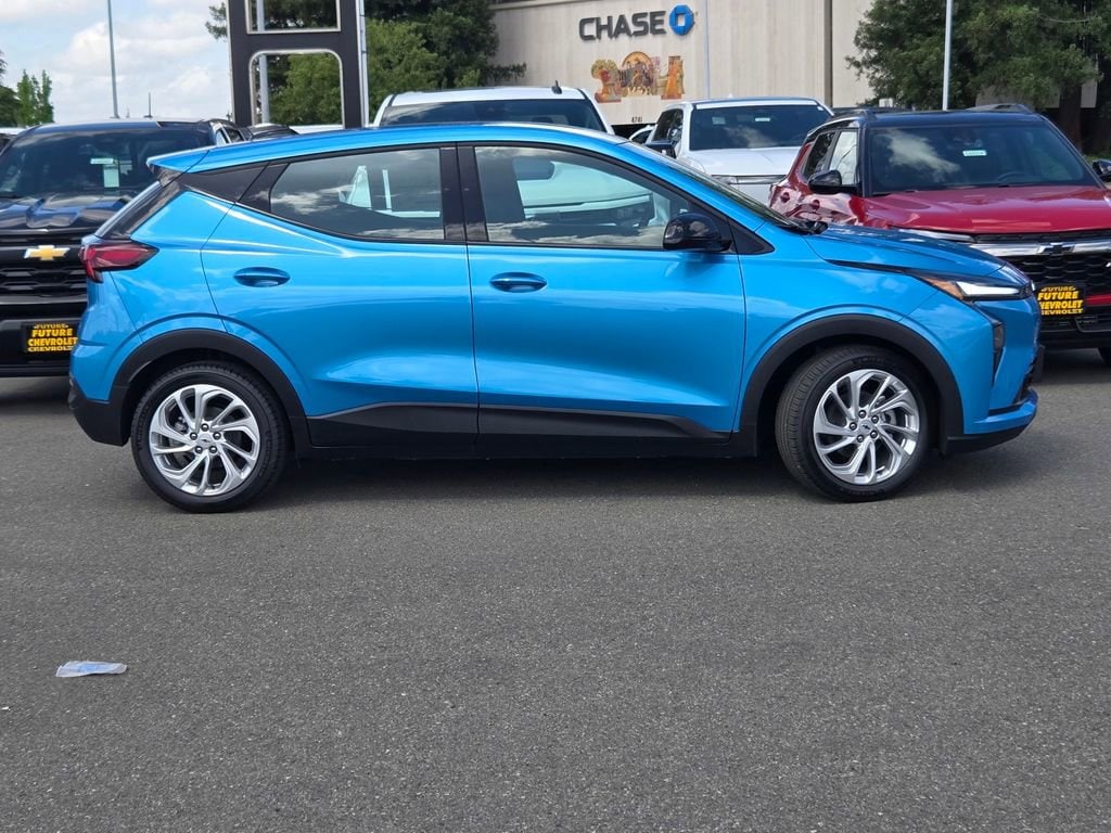 New 2027 Chevrolet Bolt LT SUV