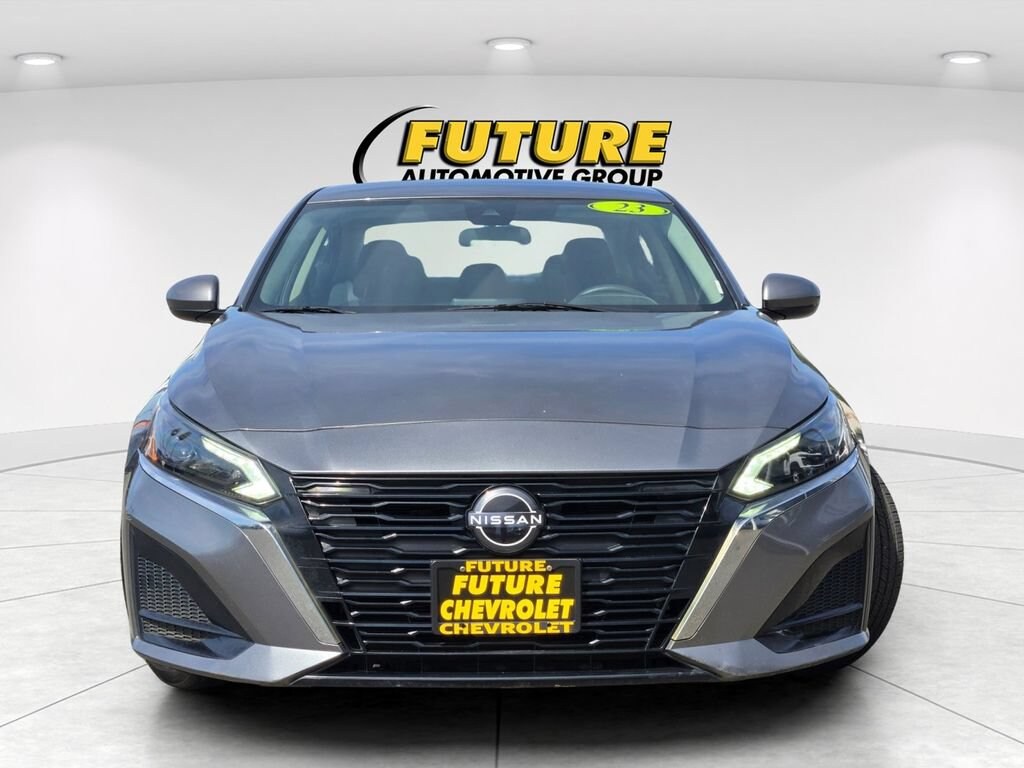 Used 2023 Nissan Altima 2.5 SV