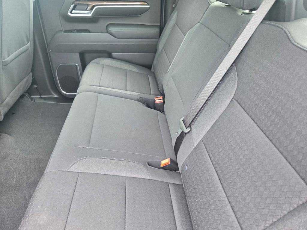 2026 Chevrolet Silverado 1500 LT photo 6