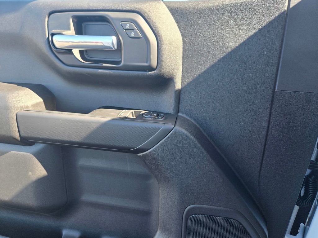 2026 Chevrolet Silverado 1500 WT photo 3