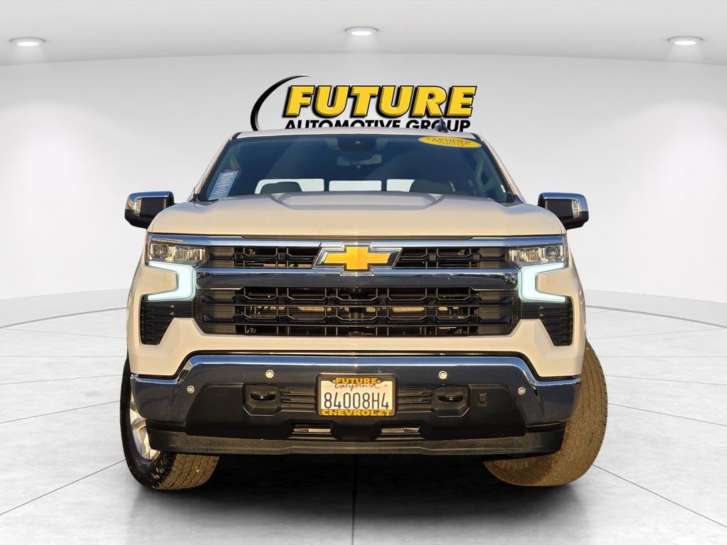 2026 Chevrolet Silverado 1500 LT photo 2
