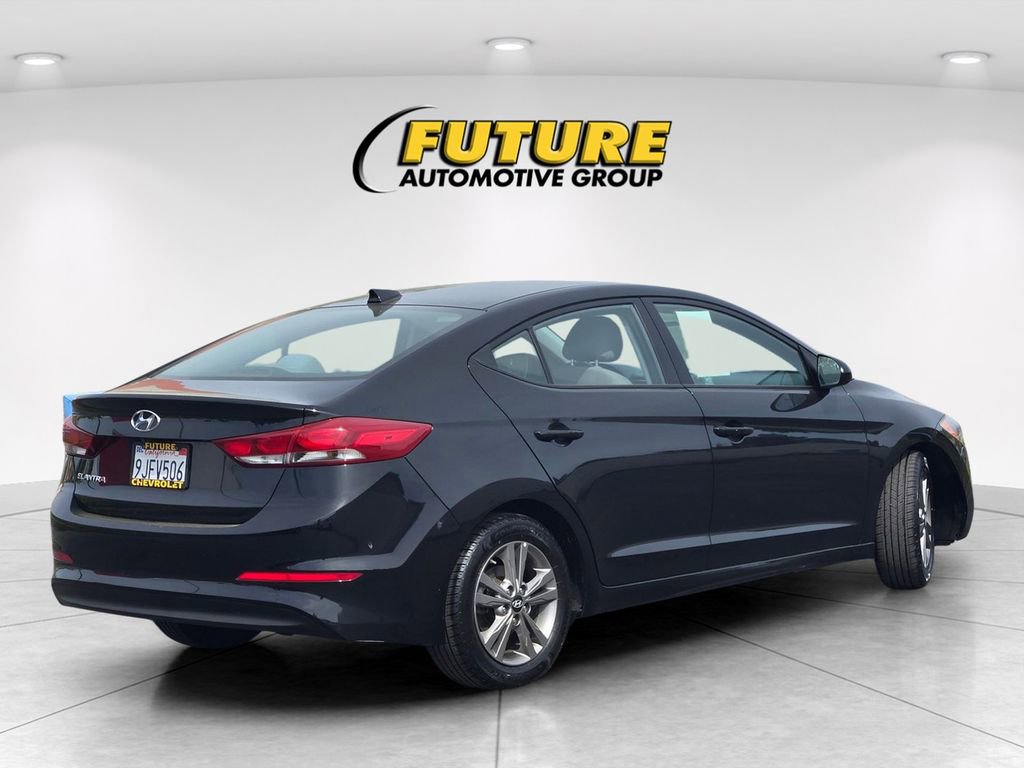 2018 Hyundai Elantra SEL photo 4