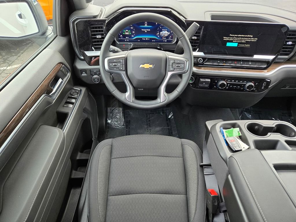 2025 Chevrolet Silverado 1500 LT photo 5