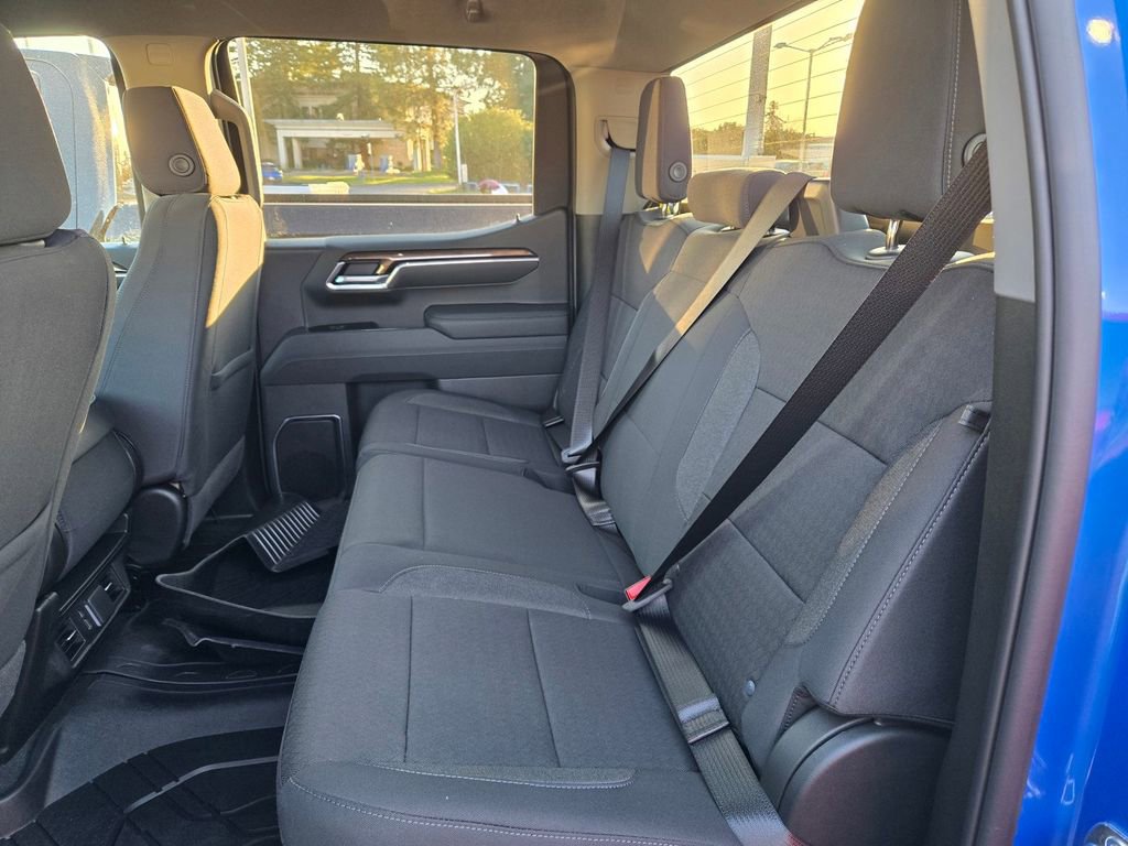 2026 Chevrolet Silverado 1500 RST photo 4