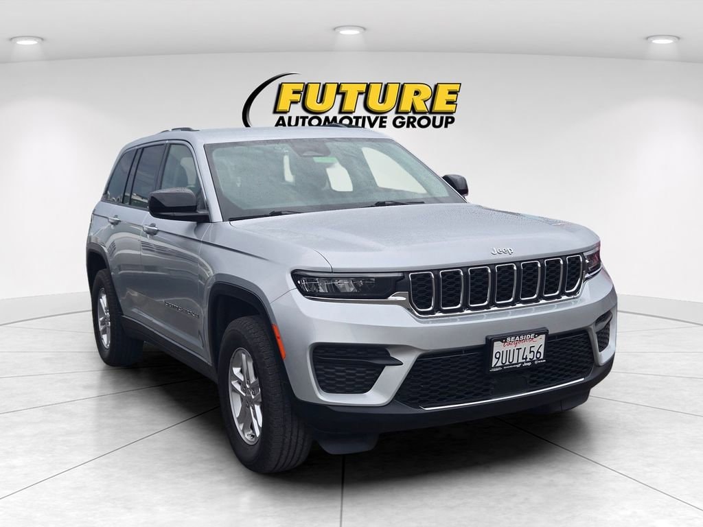 Used 2023 Jeep Grand Cherokee Laredo