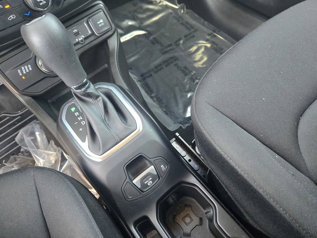 2021 Jeep Renegade Latitude - Photo 15