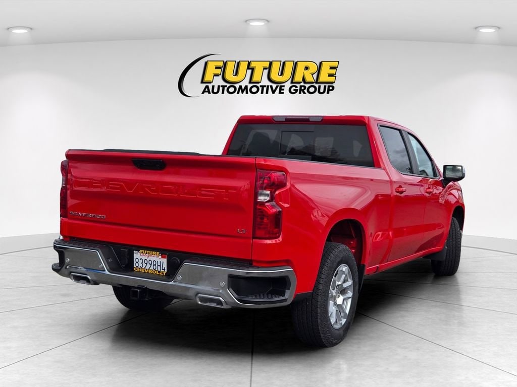2026 Chevrolet Silverado 1500 LT photo 4