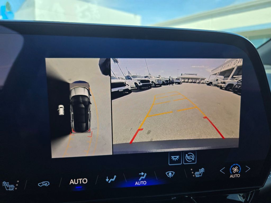 2024 Chevrolet Blazer EV LT - Photo 27