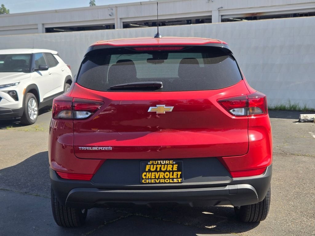 2026 Chevrolet Trailblazer LS photo 5