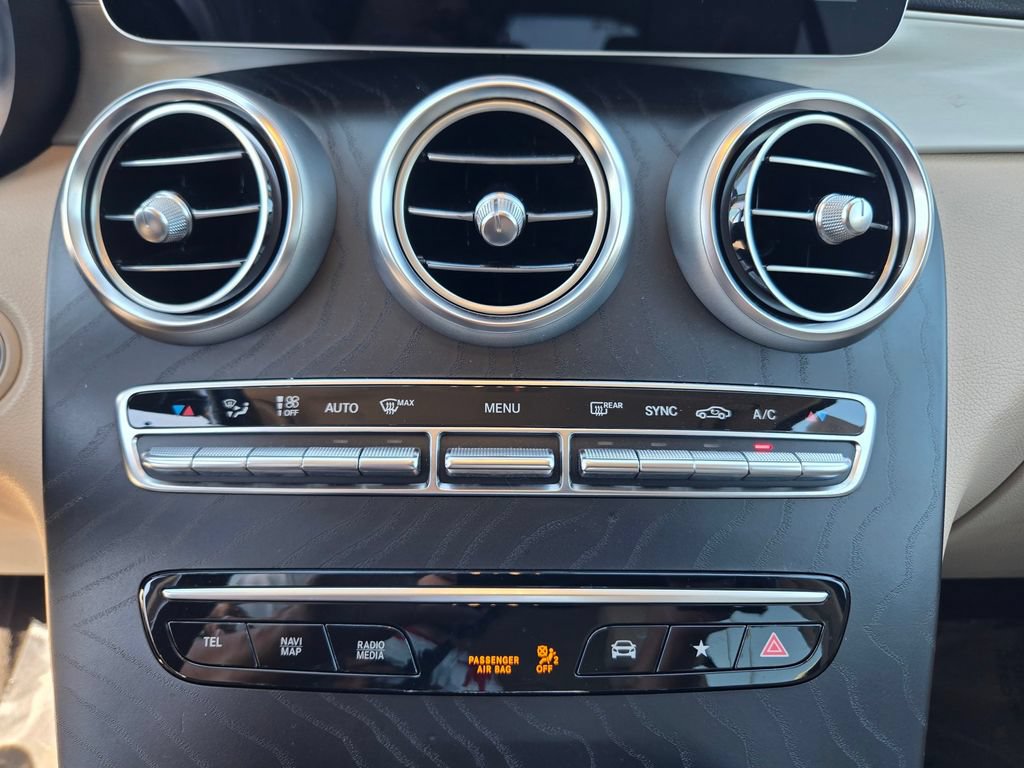 2022 Mercedes-Benz GLC GLC300 - Photo 15