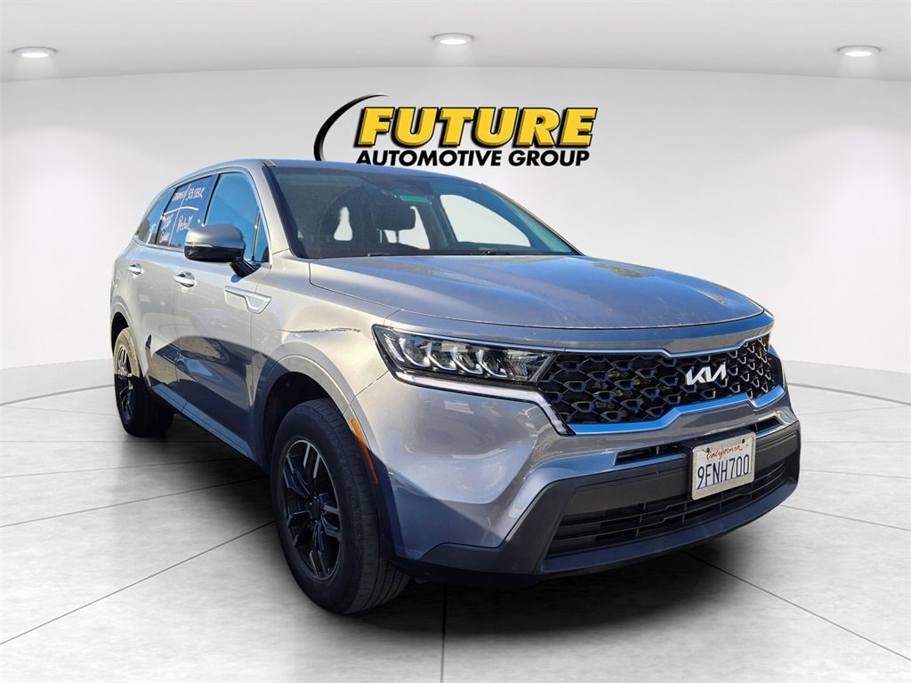 Used 2023 Kia Sorento LX