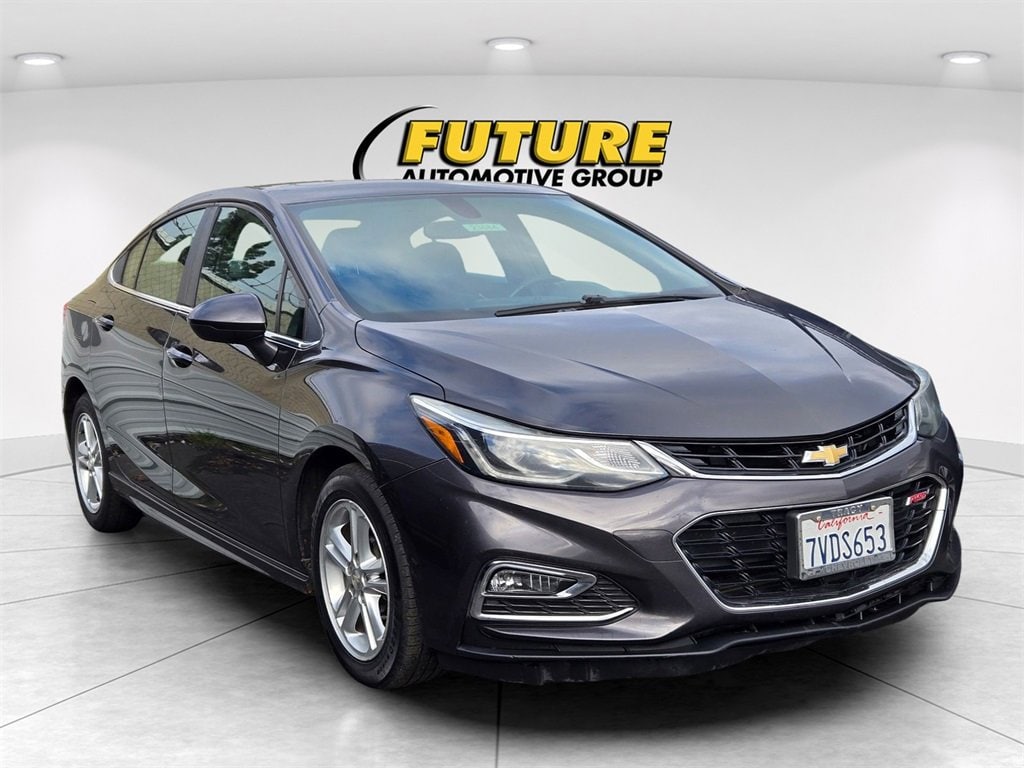 2016 Chevrolet Cruze LT's photo