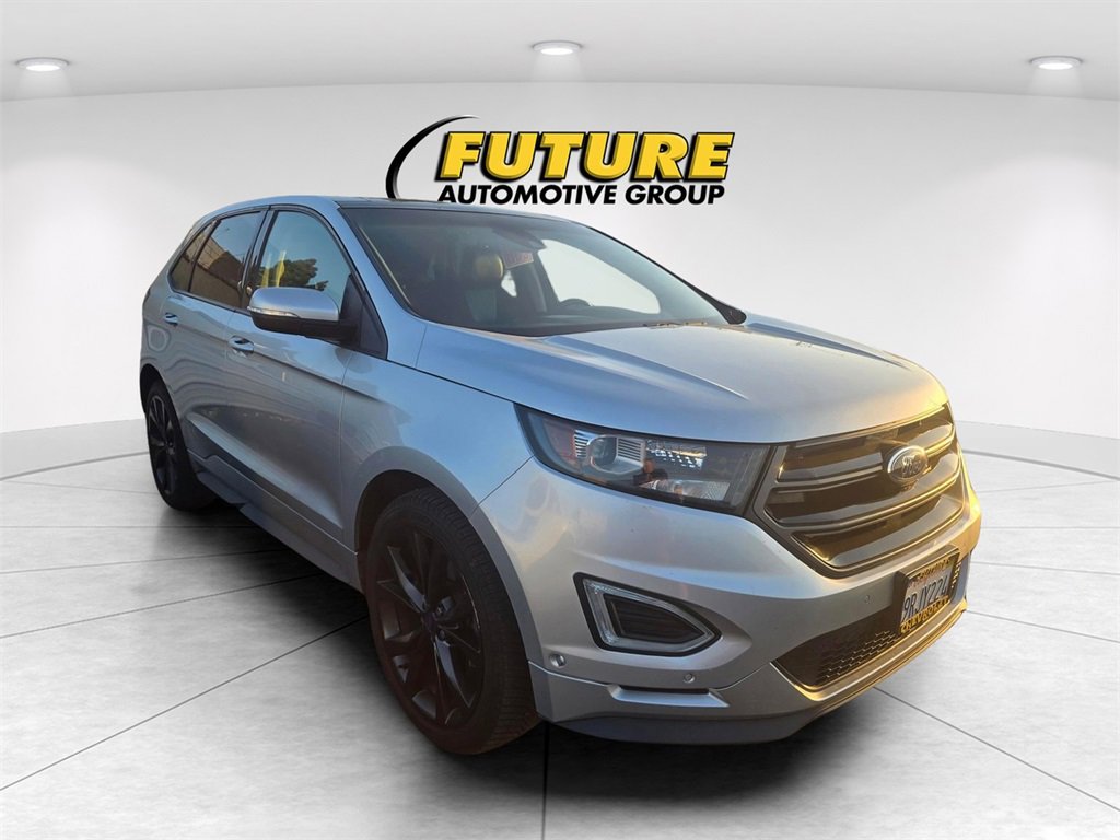 2015 Ford Edge Sport photo 3