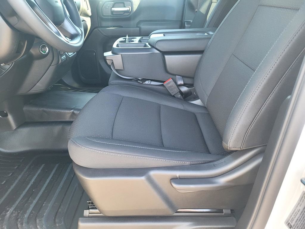 2026 Chevrolet Silverado 2500 HD WT photo 3