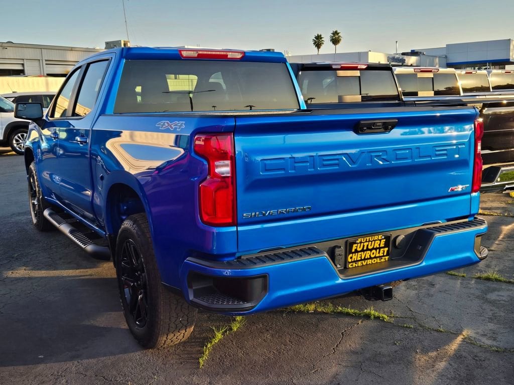 2026 Chevrolet Silverado 1500 RST photo 3