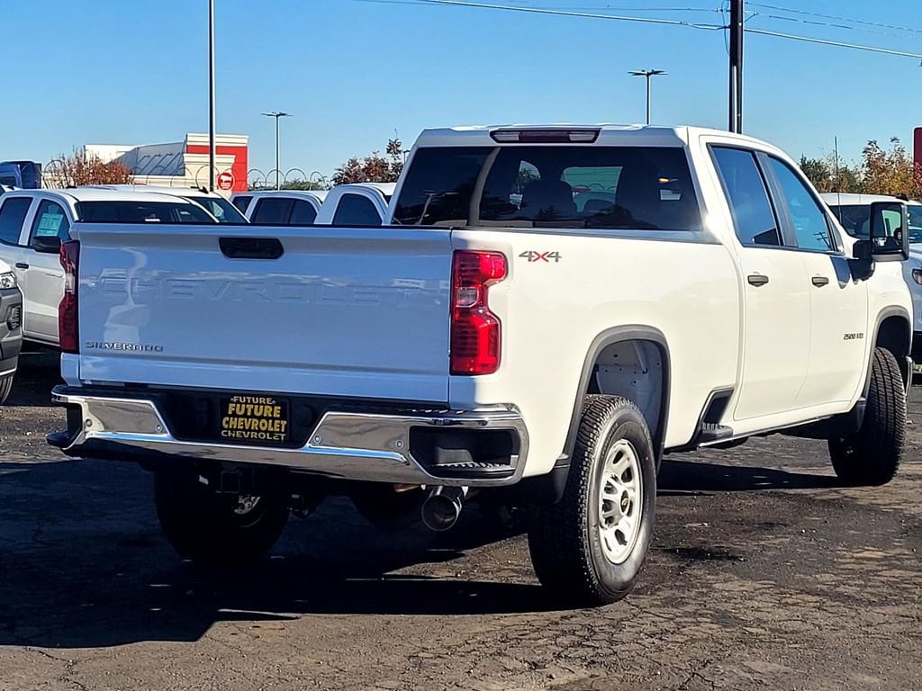 2026 Chevrolet Silverado 2500 HD WT photo 4