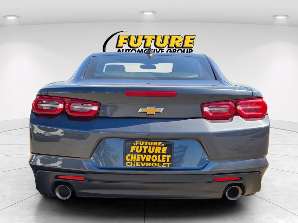 2023 Chevrolet Camaro 1LT photo 5