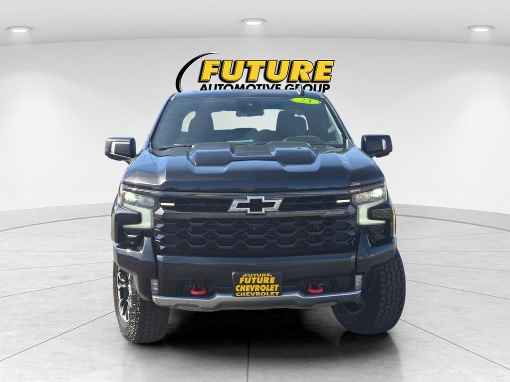 2023 Chevrolet Silverado 1500 ZR2 photo 2