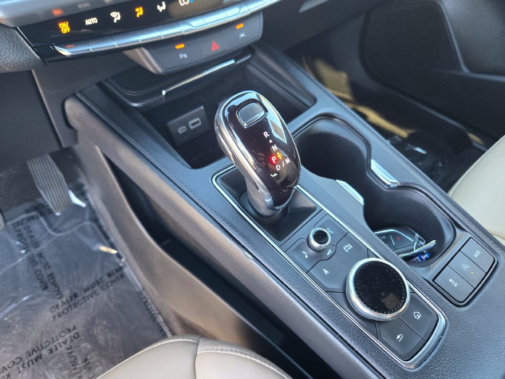 2025 Cadillac XT4 Premium Luxury - Photo 14