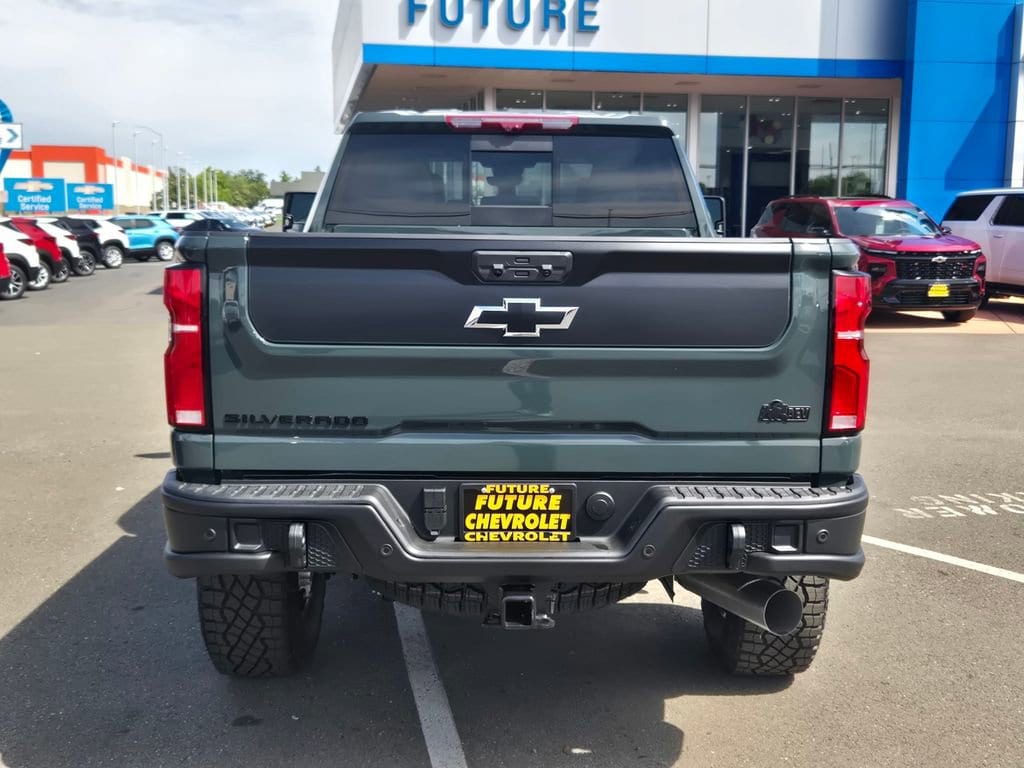 2026 Chevrolet Silverado 2500 HD ZR2 photo 5