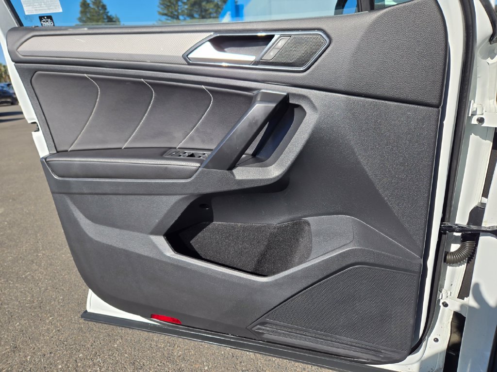 2022 Volkswagen Tiguan SE - Photo 13