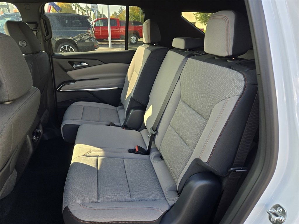 New 2026 Chevrolet Traverse LT SUV