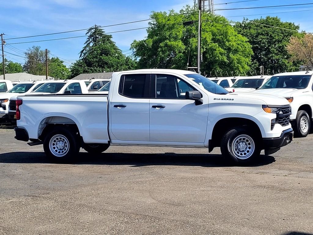 2026 Chevrolet Silverado 1500 WT photo 3