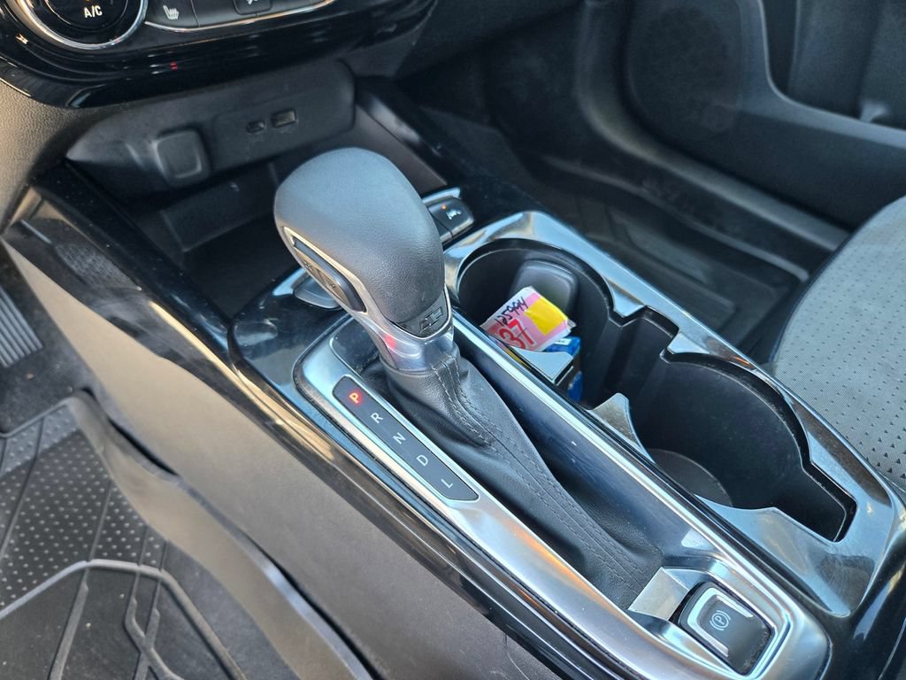 2025 Chevrolet Trax LT - Photo 14