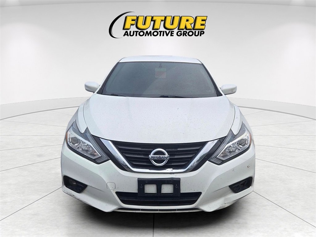 2018 Nissan Altima 2.5 SV photo 2