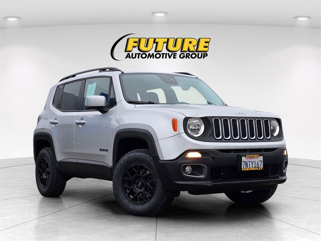2015 Jeep Renegade Latitude's photo