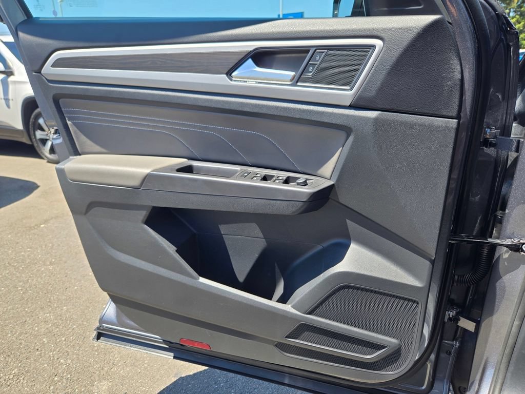2023 Volkswagen Atlas SE - Photo 13