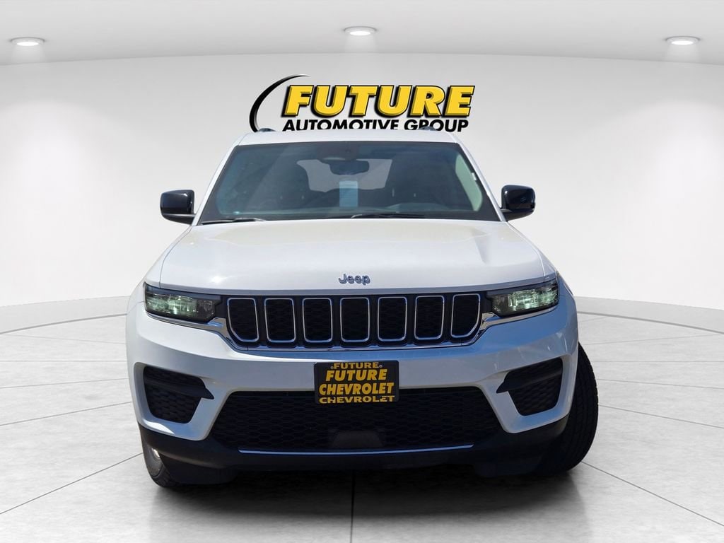 Used 2023 Jeep Grand Cherokee Laredo