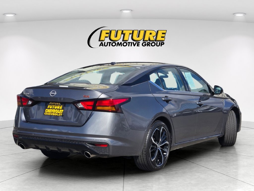Used 2025 Nissan Altima SR