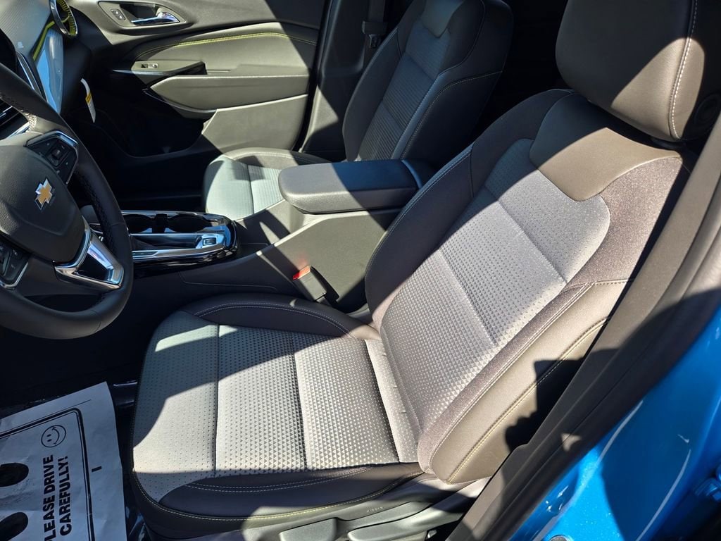 2026 Chevrolet Trax LT photo 6