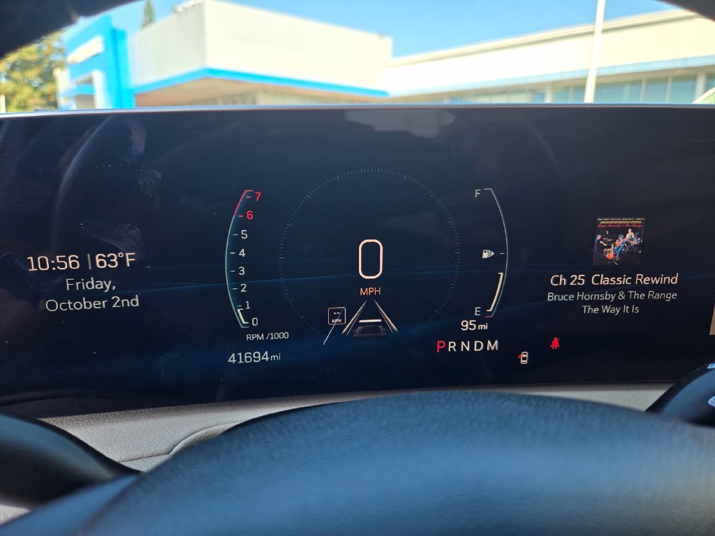 2025 Cadillac XT4 Premium Luxury - Photo 18