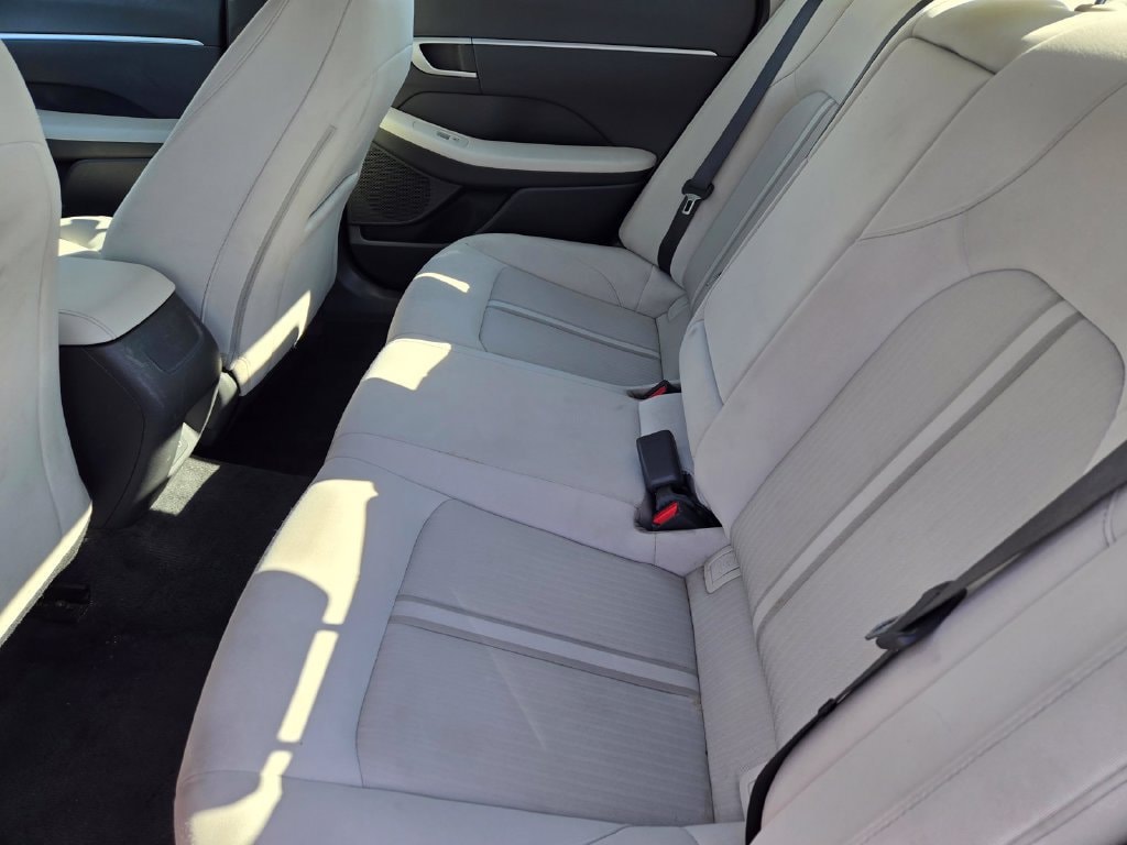 2025 Hyundai Sonata SEL - Photo 11