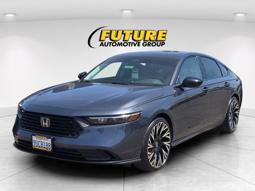 Used 2025 Honda Accord Sedan SE Sedan