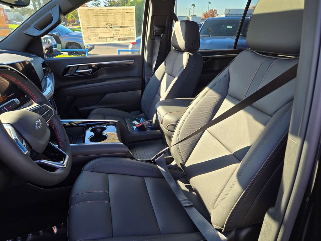 2026 Chevrolet Suburban RST photo 6