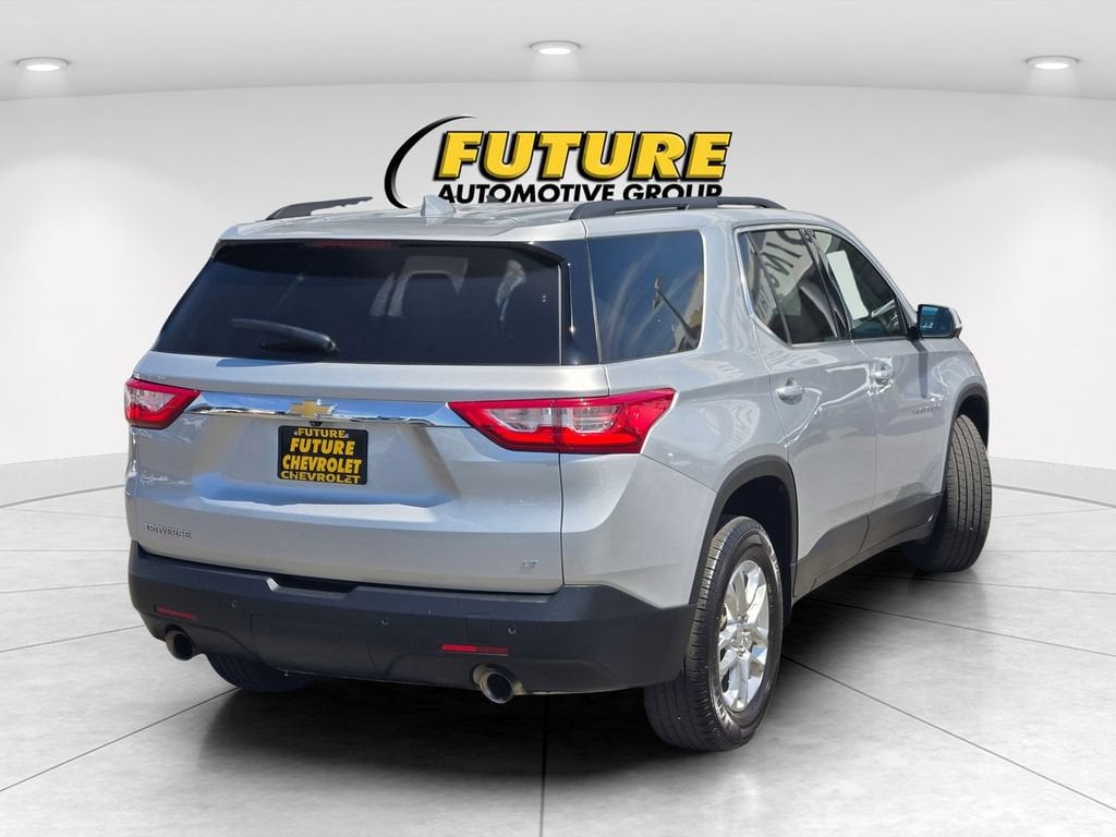 Used 2021 Chevrolet Traverse LT Cloth SUV