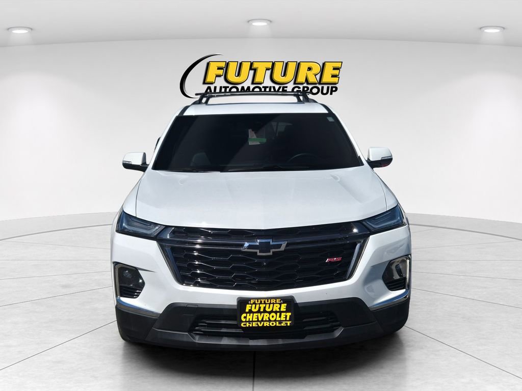 2023 Chevrolet Traverse RS photo 2
